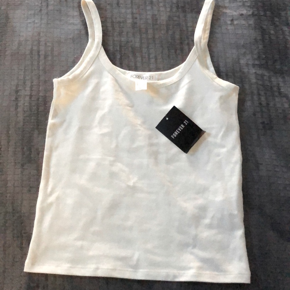 (NEW NEVER USED🏷) FOREVER 21 SLIGHTLY CROPPED TOP